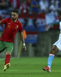  威尔逊帽子戏法闪耀，诺丁汉森林横扫南安普敦  