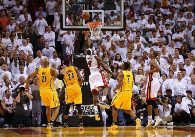  巴特勒准绝杀封盖，热火险胜雄鹿保住前六席位  